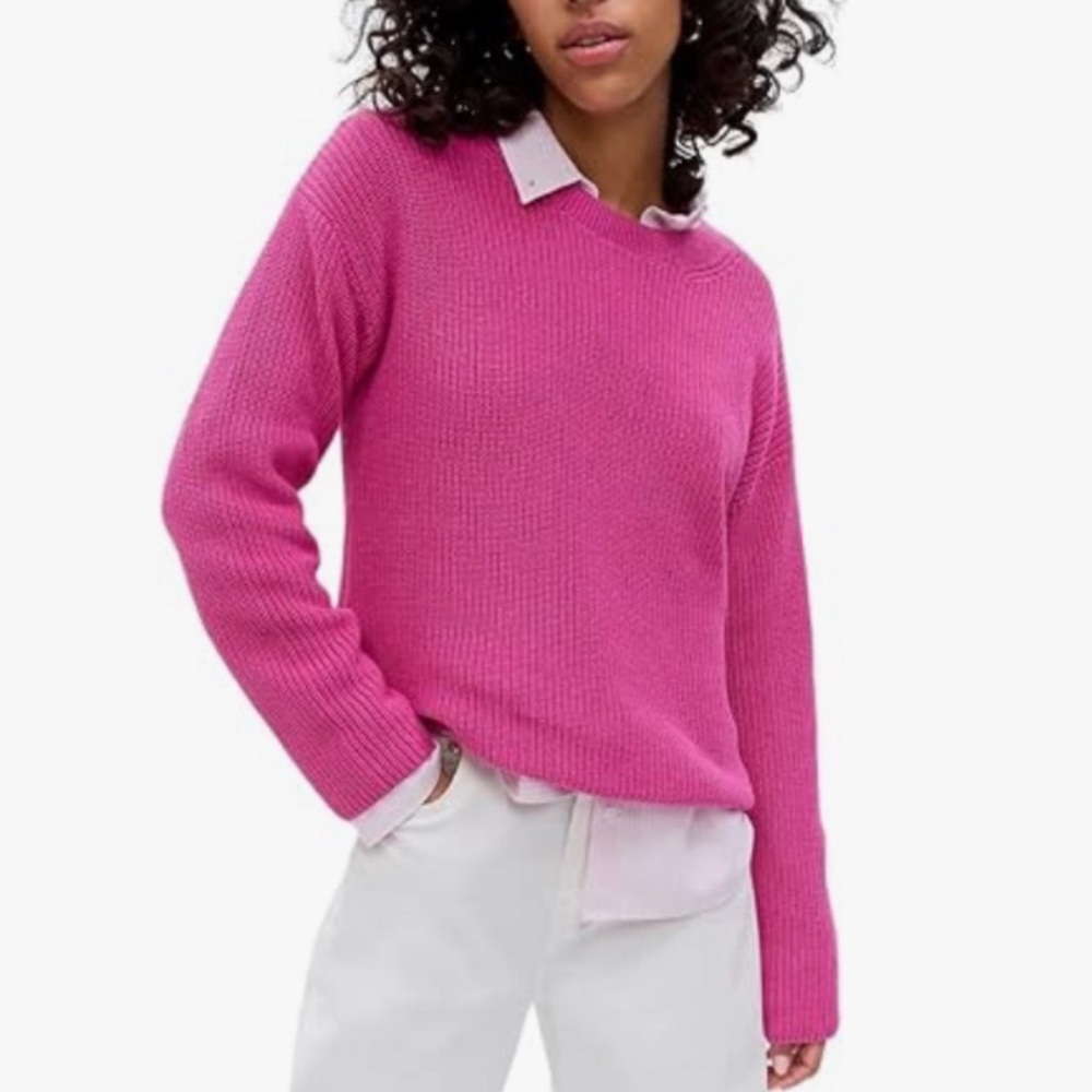 GAP Bright Pink Crewneck Sweater